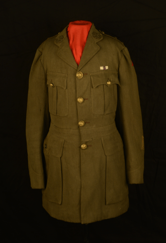 A First World War uniform.